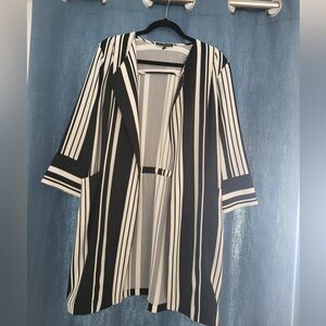 Striped Open Front Women’s Blazer - Black & créance